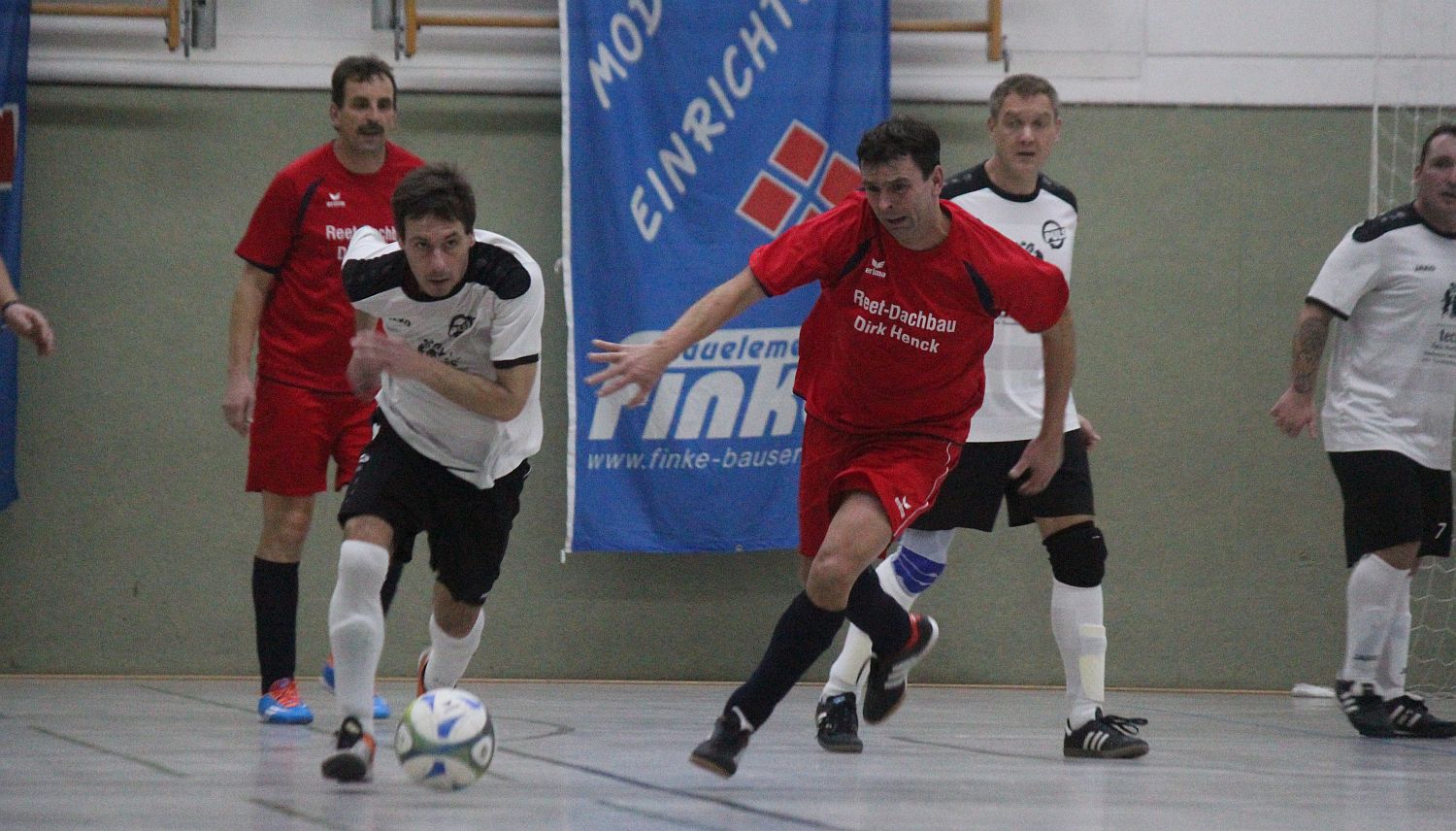 Greifswalder Team ist beim GWA-Cup der Ü35-Kicker nicht zu schlagen