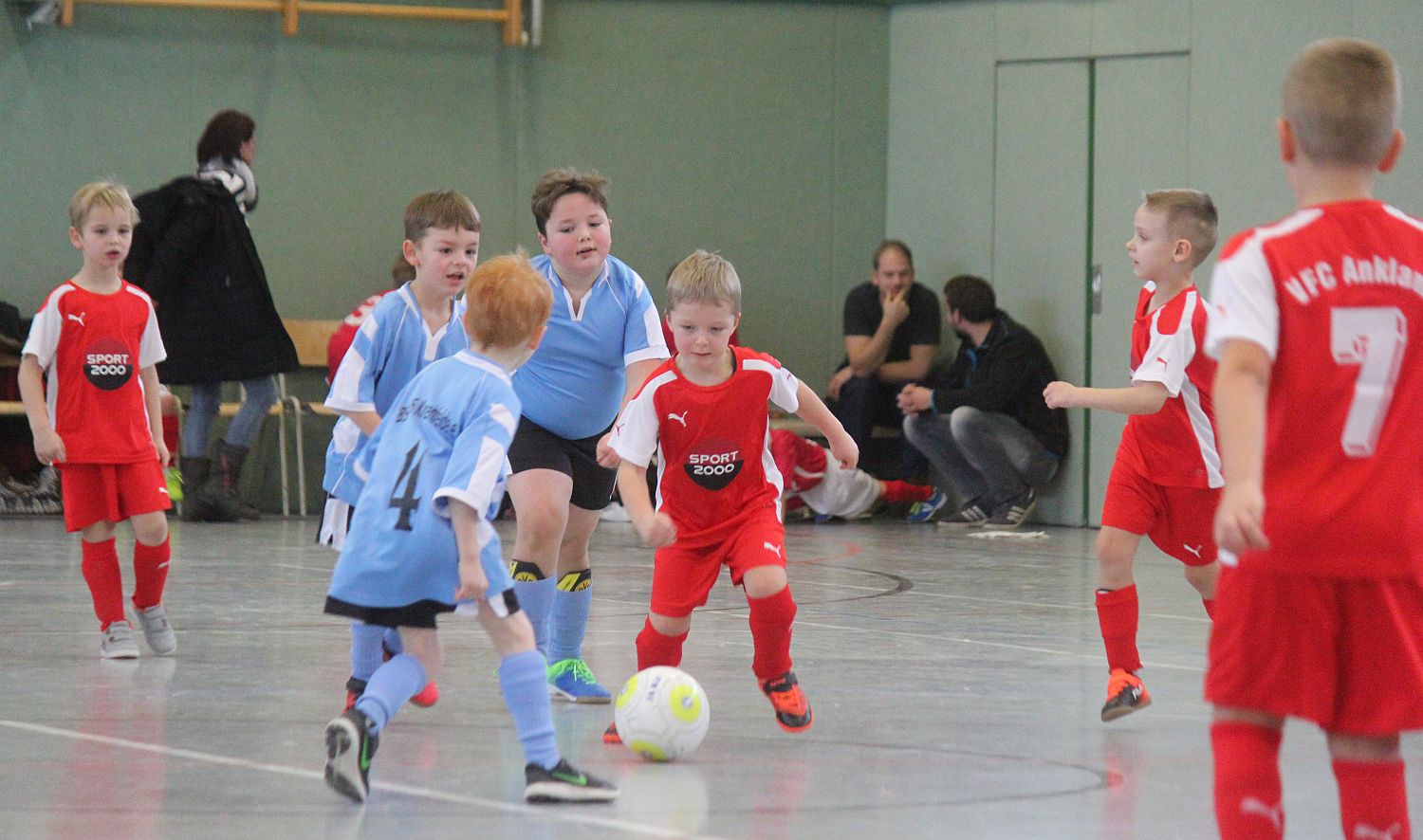 Bambini-Team erreicht unterm Kriener Hallendach den dritten Platz