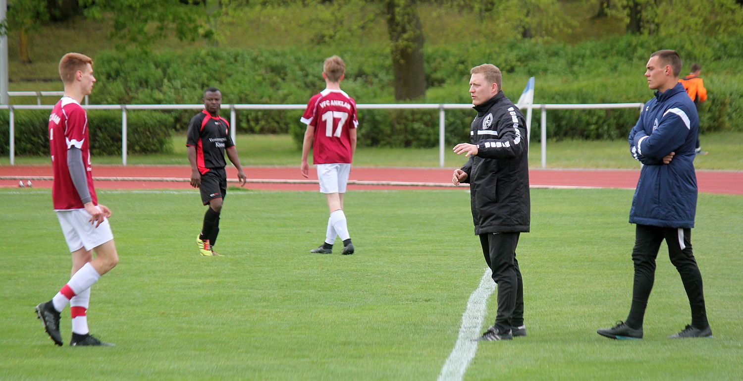 B-Junioren enttäuschen beim 3:3-Remis gegen Grimmen