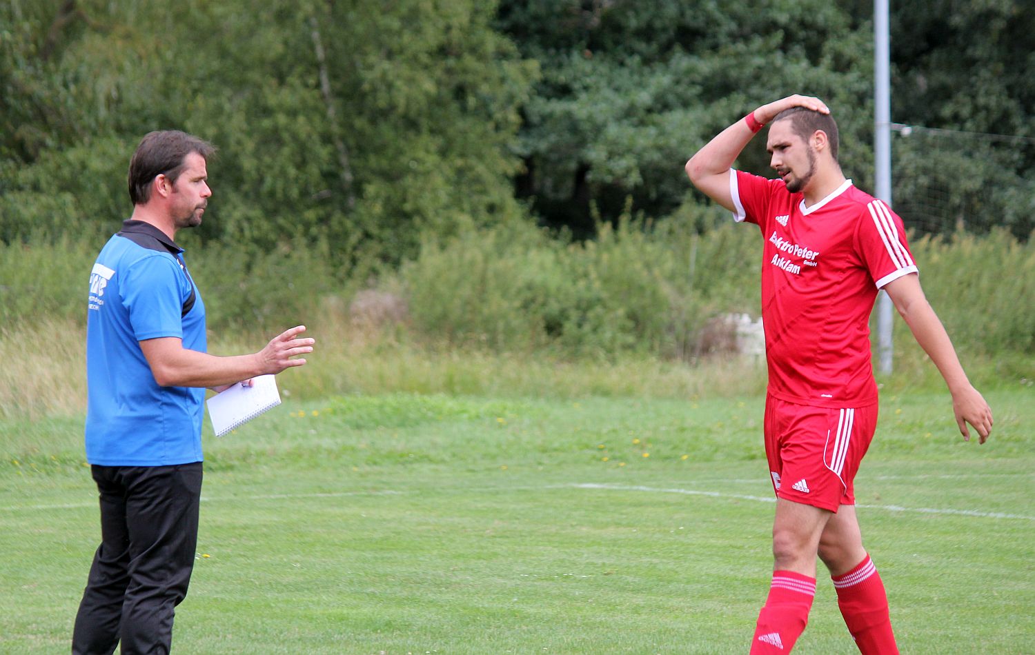 Landesliga-Trainer Michael Höcker erwartet am Sonntag eine deutliche Leistungssteigerung seiner Elf