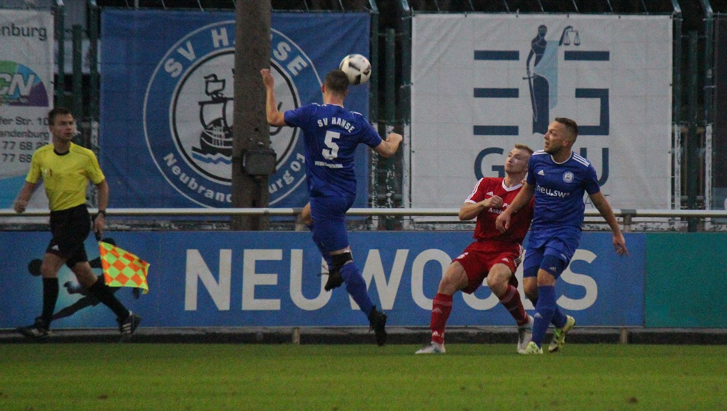 3:2-Auswärtserfolg: Landesliga-Kicker siegen unter Flutlicht