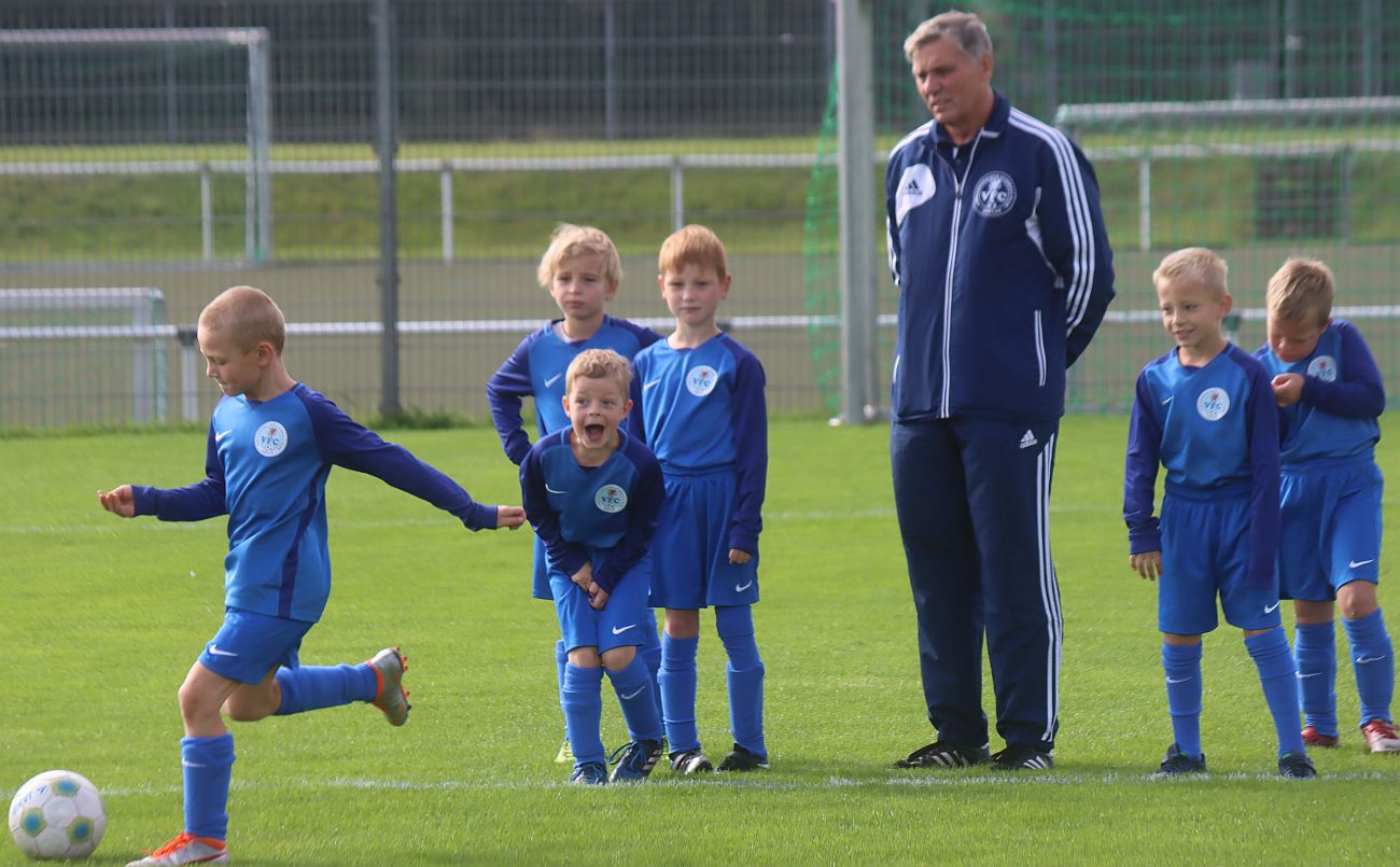 Unser Nachwuchs kehrt ab Mittwoch auf den Fußballplatz zurück