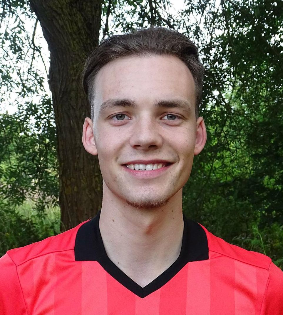 Niklas Knaak