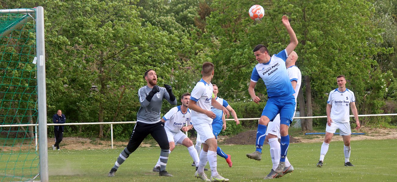 Landesliga-Elf muss sich in Karlsburg mit einem Punkt begnügen