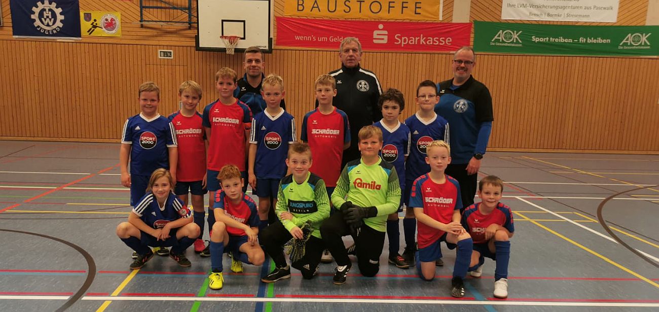 Futsal-Meisterschaft: Ersatzgeschwächte E-Jugend-Teams wehren sich tapfer