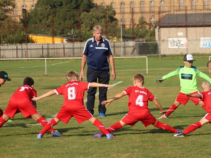 E2-Junioren kassieren knappe Niederlage in Züssow