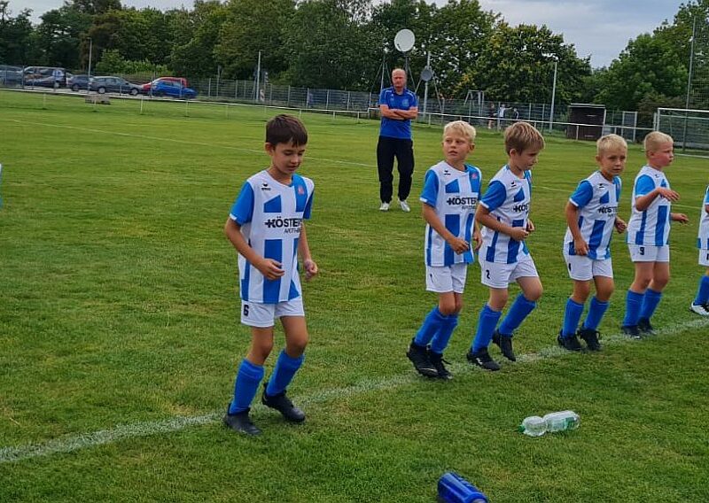Saisonstart: F-Junioren bieten Favoriten aus Greifswald Paroli
