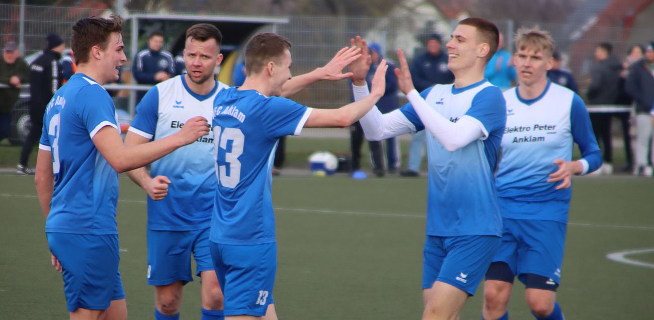 Landesliga-Kicker verlassen durch Sieg im Kellerduell die Abstiegsplätze