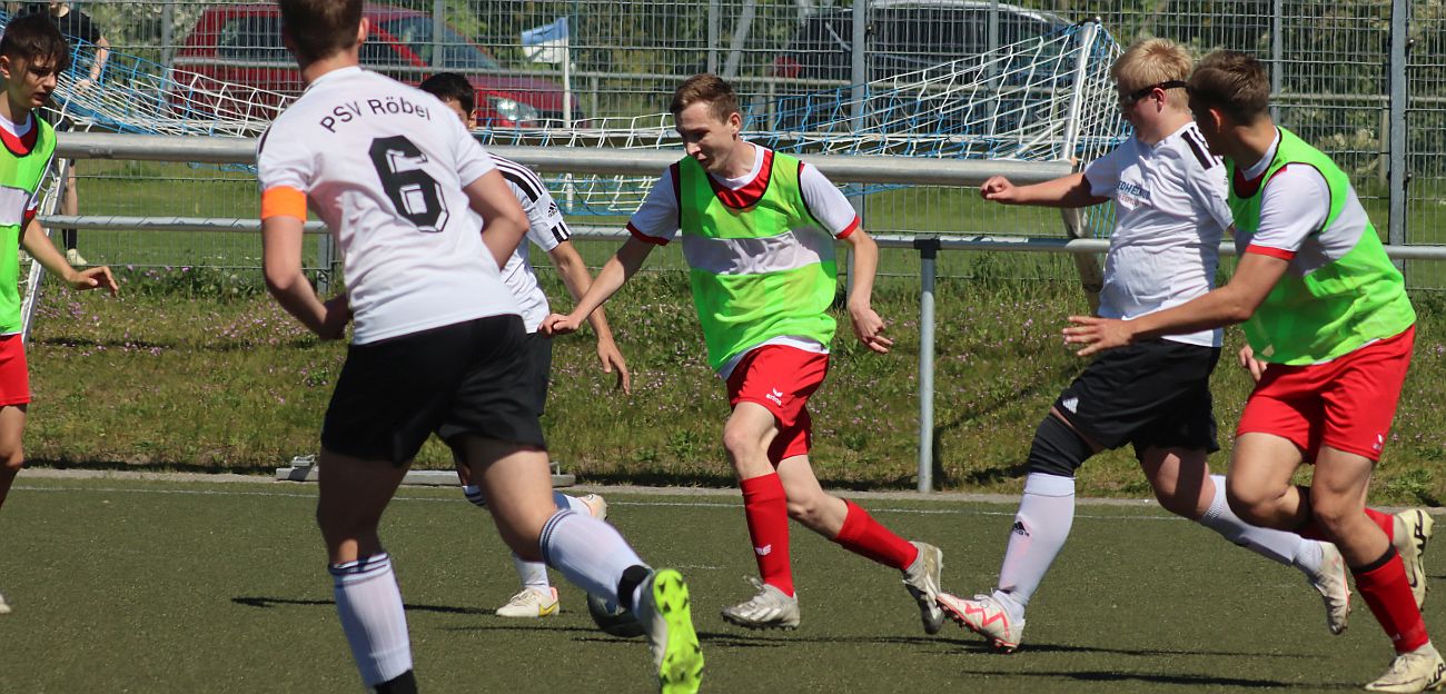 A-Junioren dominieren auf eigenem Rasen gegen den PSV Röbel-Müritz