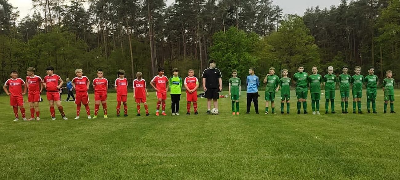 E2-Junioren jubeln in Torgelow – E1 und D2-Teams haben das Nachsehen