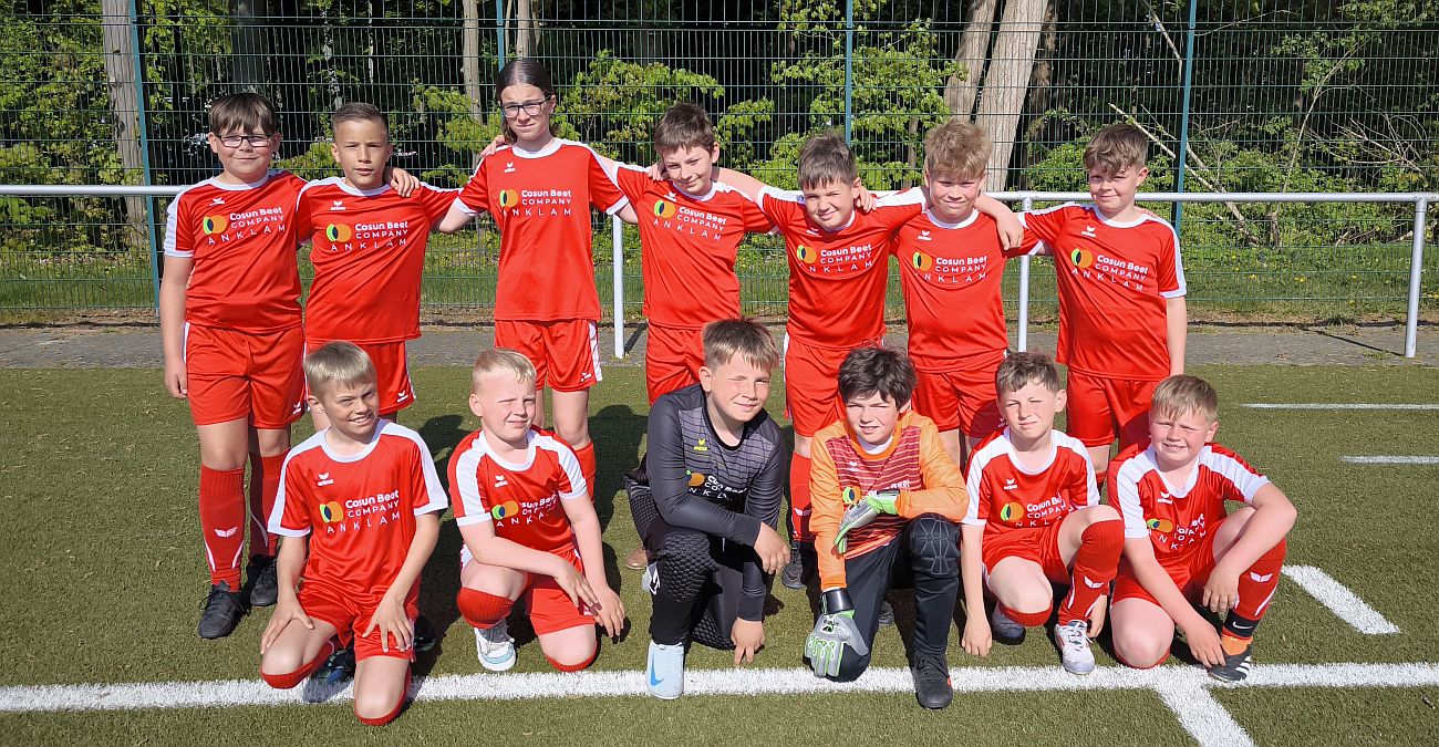 E1-Junioren kicken in Greifswald für den guten Zweck