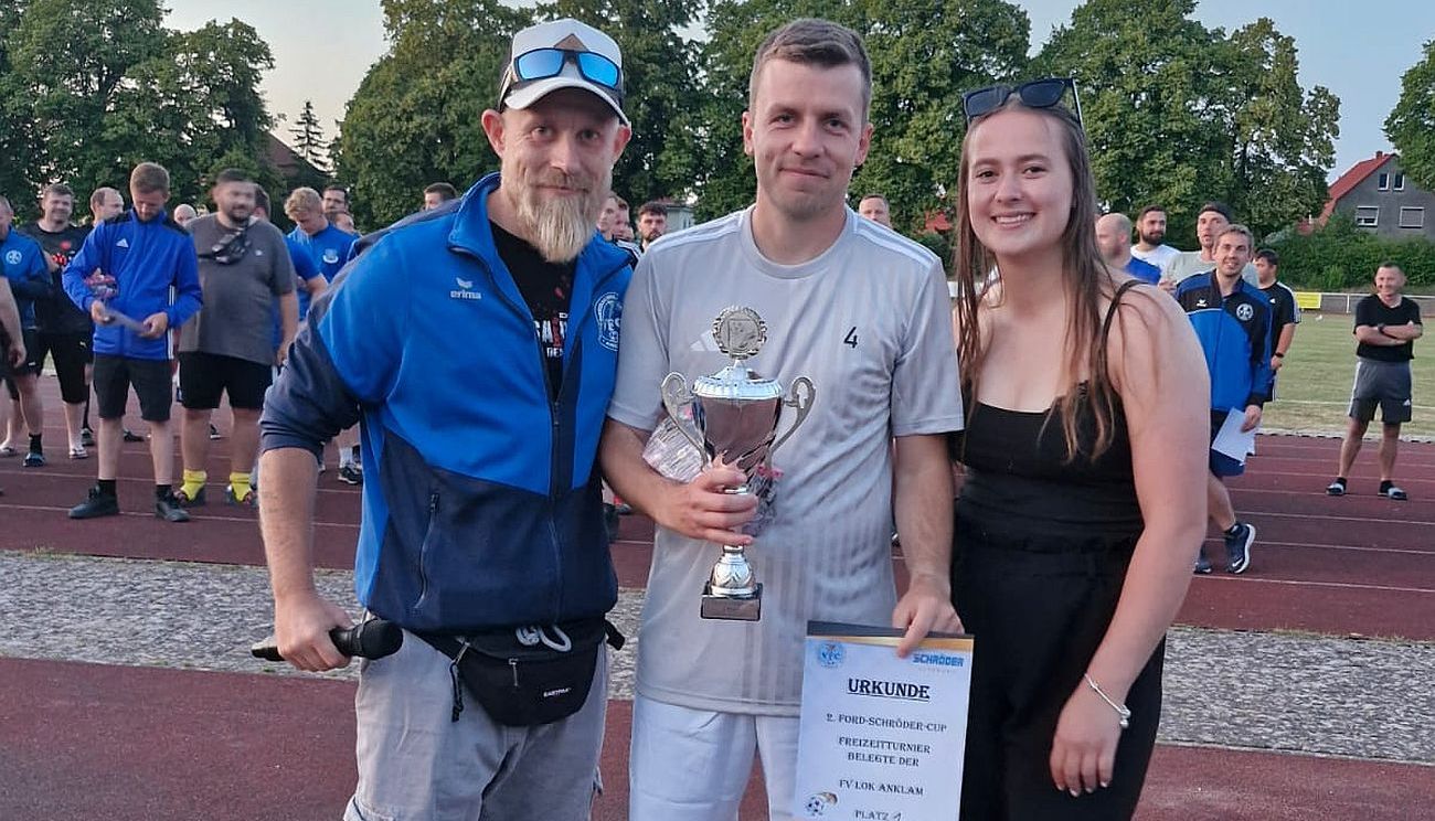 Lok-Team gewinnt Eröffnungsturnier des 2. Ford-Schröder-Cups