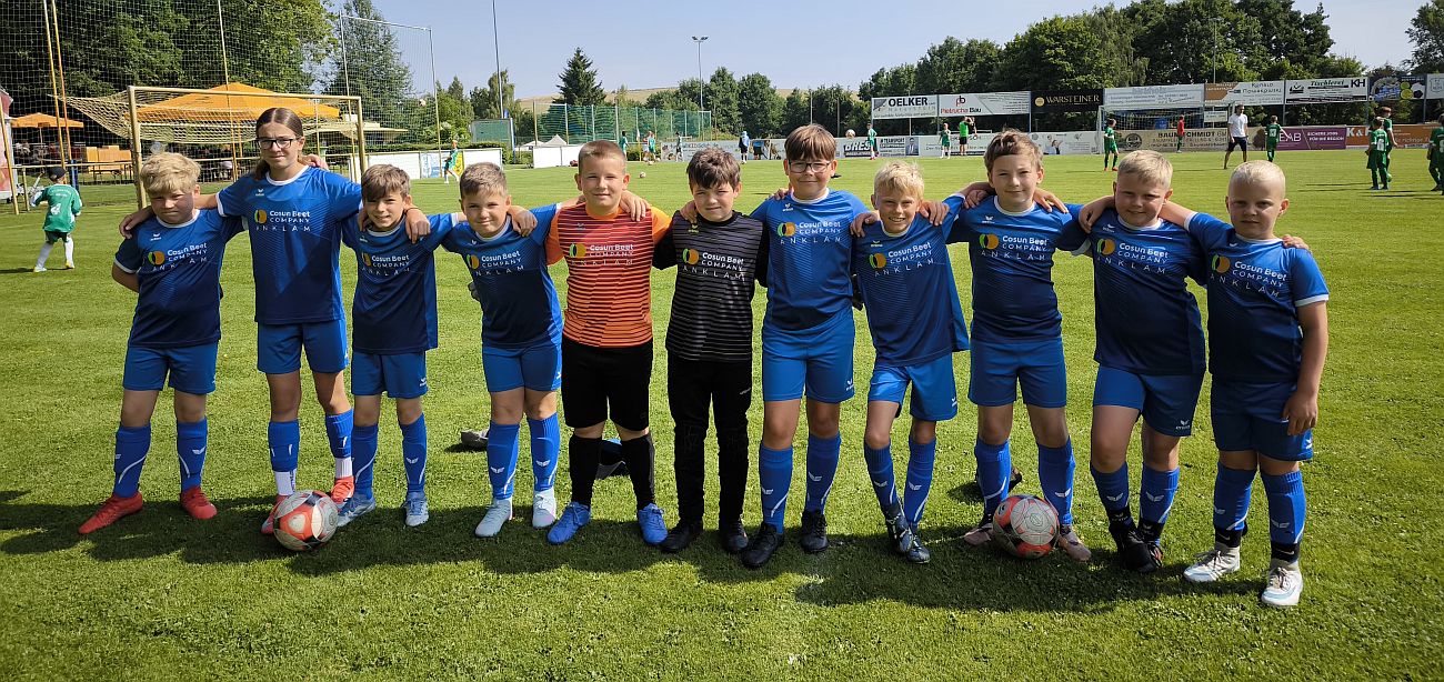 E1-Junioren erleben lehrreichen Fußballtag in Deetz