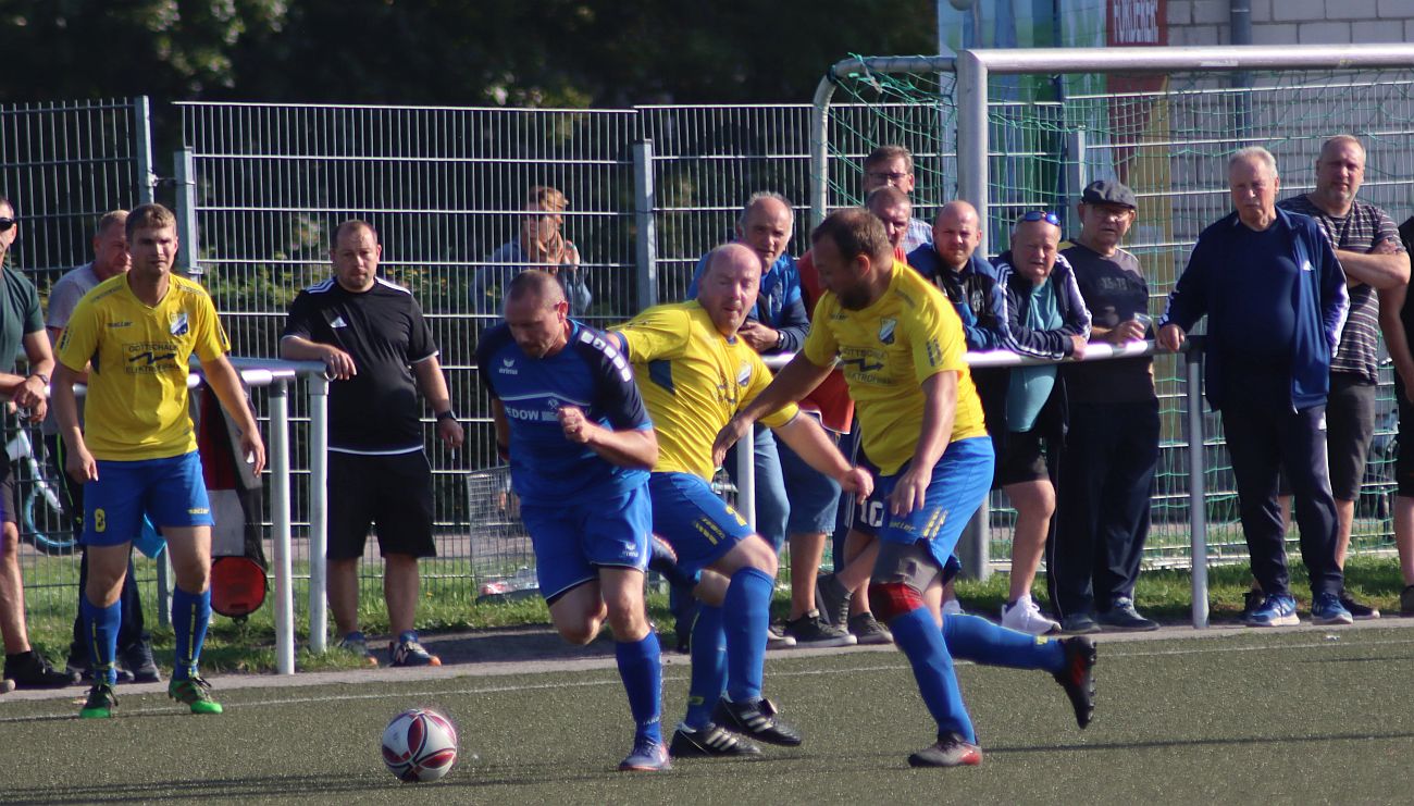 Ü35-Team gelingt Kantersieg im Kreisliga-Derby