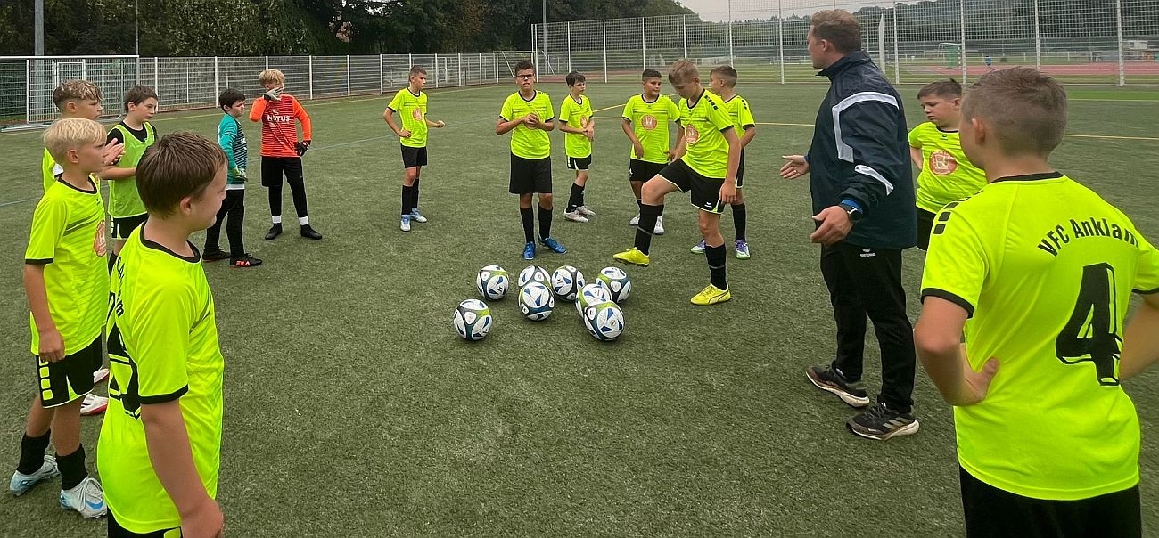 Lehrreicher Härtetest für unsere D1-Junioren in Neubrandenburg