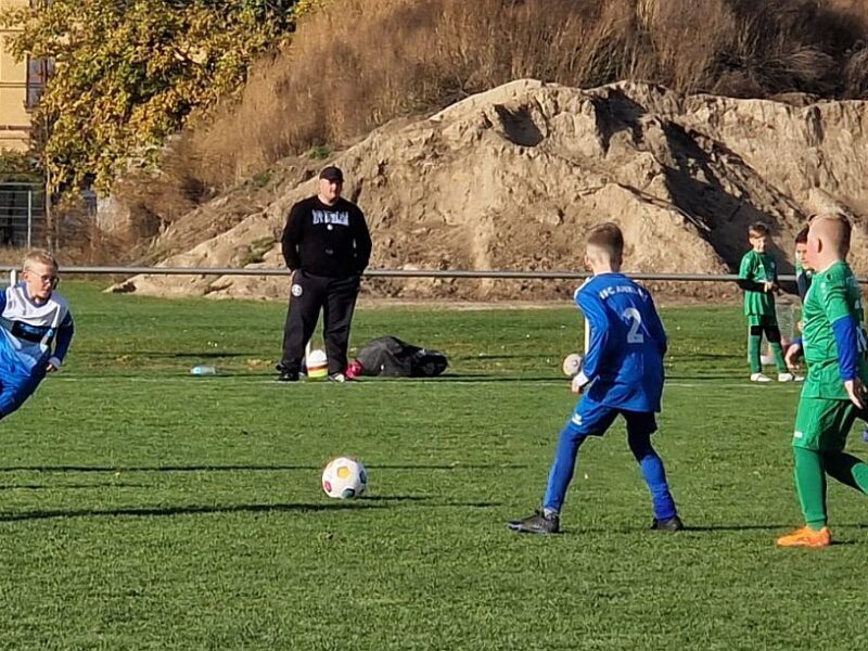 E2-Junioren beweisen gegen Torgelow nach der Pause Moral E2-Junioren beweisen gegen Torgelow nach der Pause Moral