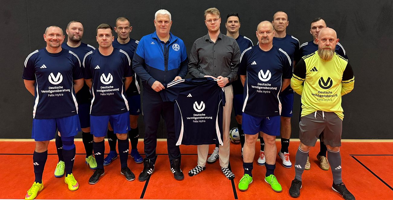 Ü35-Team läuft dank Felix Hytra in neuem Outfit auf