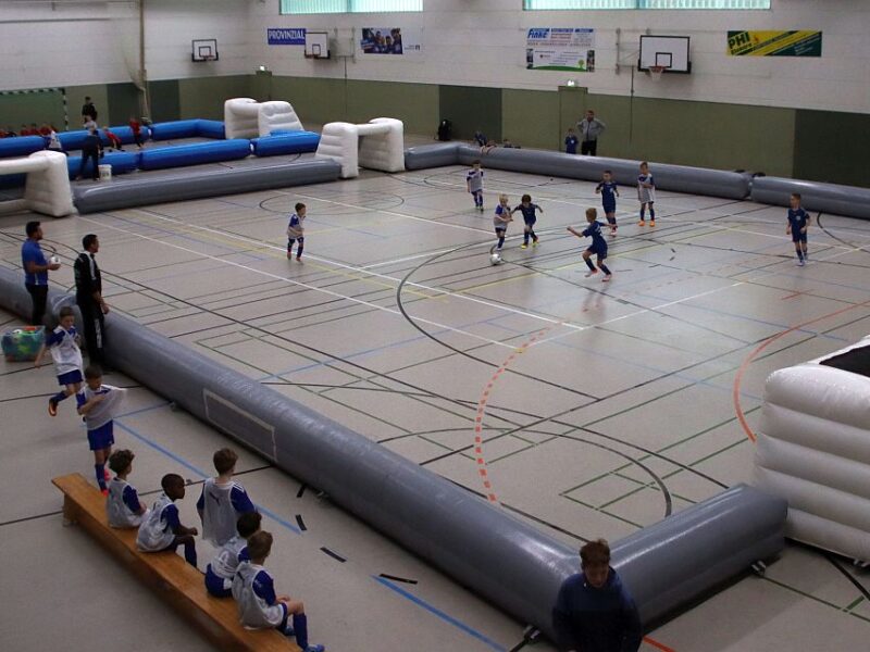 Fußballtag im Volkshaus: „4 Goals Arena“ und Leistungsvergleich