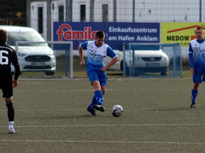 B-Junioren haben in Wolgast mit 0:3 das Nachsehen