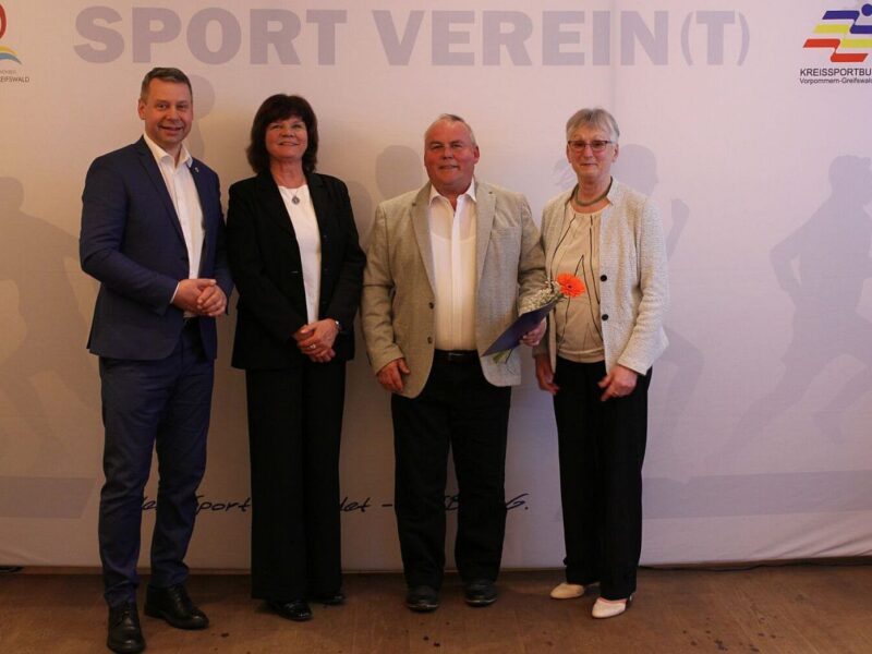 Große Ehrung für unseren Vorsitzenden Jörg Hasselmann Große Ehrung für unseren Vorsitzenden Jörg Hasselmann