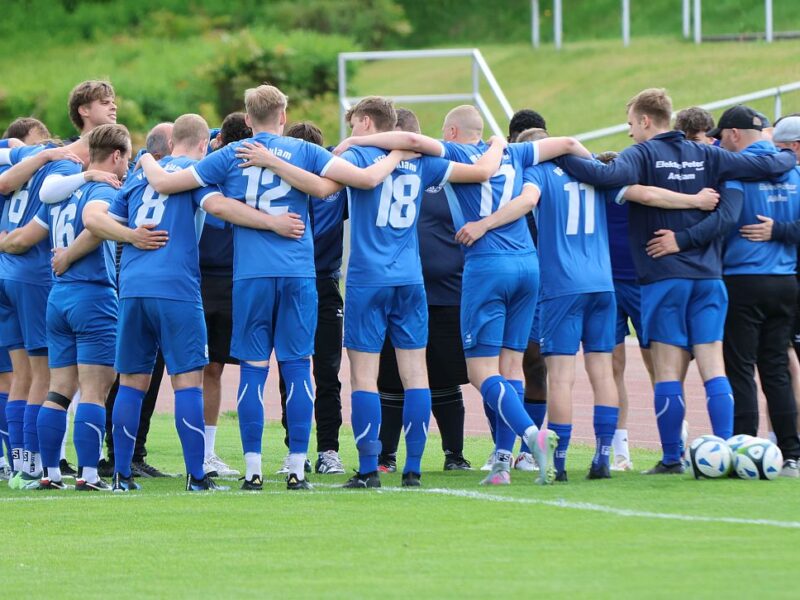 Unser Landesliga-Team kämpft um den Ligaverbleib Unser Landesliga-Team kämpft um den Ligaverbleib