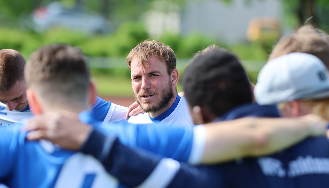 Spielertrainer Tom Fraus bleibt über die Saison hinaus an Bord