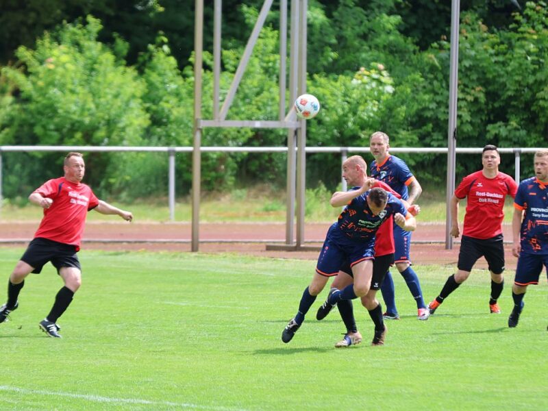Niederlage im Endspiel: Ü35-Team muss sich Landhagen geschlagen geben Niederlage im Endspiel: Ü35-Team muss sich Landhagen geschlagen geben