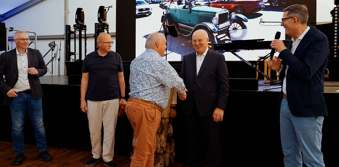 100 Jahre Ford Schröder: Starker Partner, starke Unterstützung