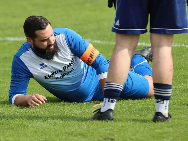 Unsere Erste steht vor zwei Endspielen im Abstiegskampf