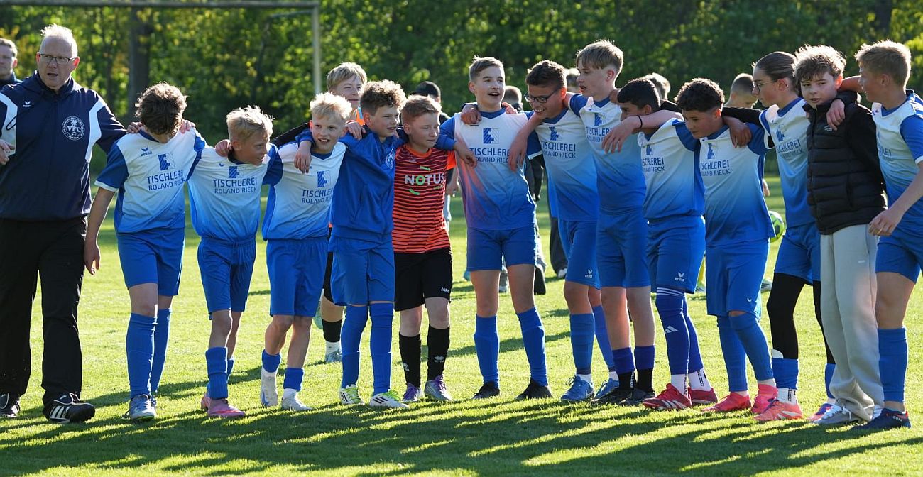 Derbysieg bringt D1-Team den Staffelsieg
