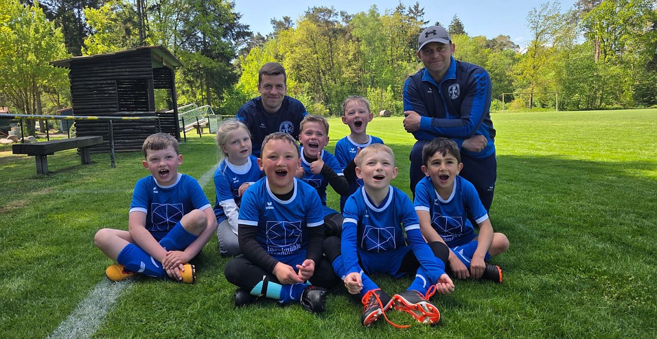 Fair, fröhlich, fußballbegeistert: Bambini-Teams in Murchin am Ball