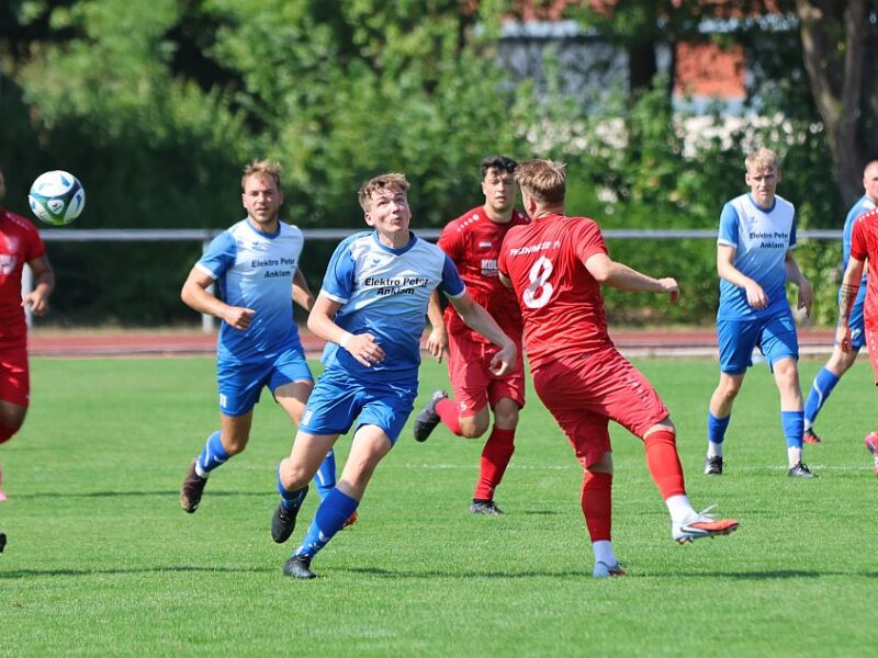 Mit schweren Beinen: Landesliga-Kicker verlieren Härtetest gegen Pasewalk