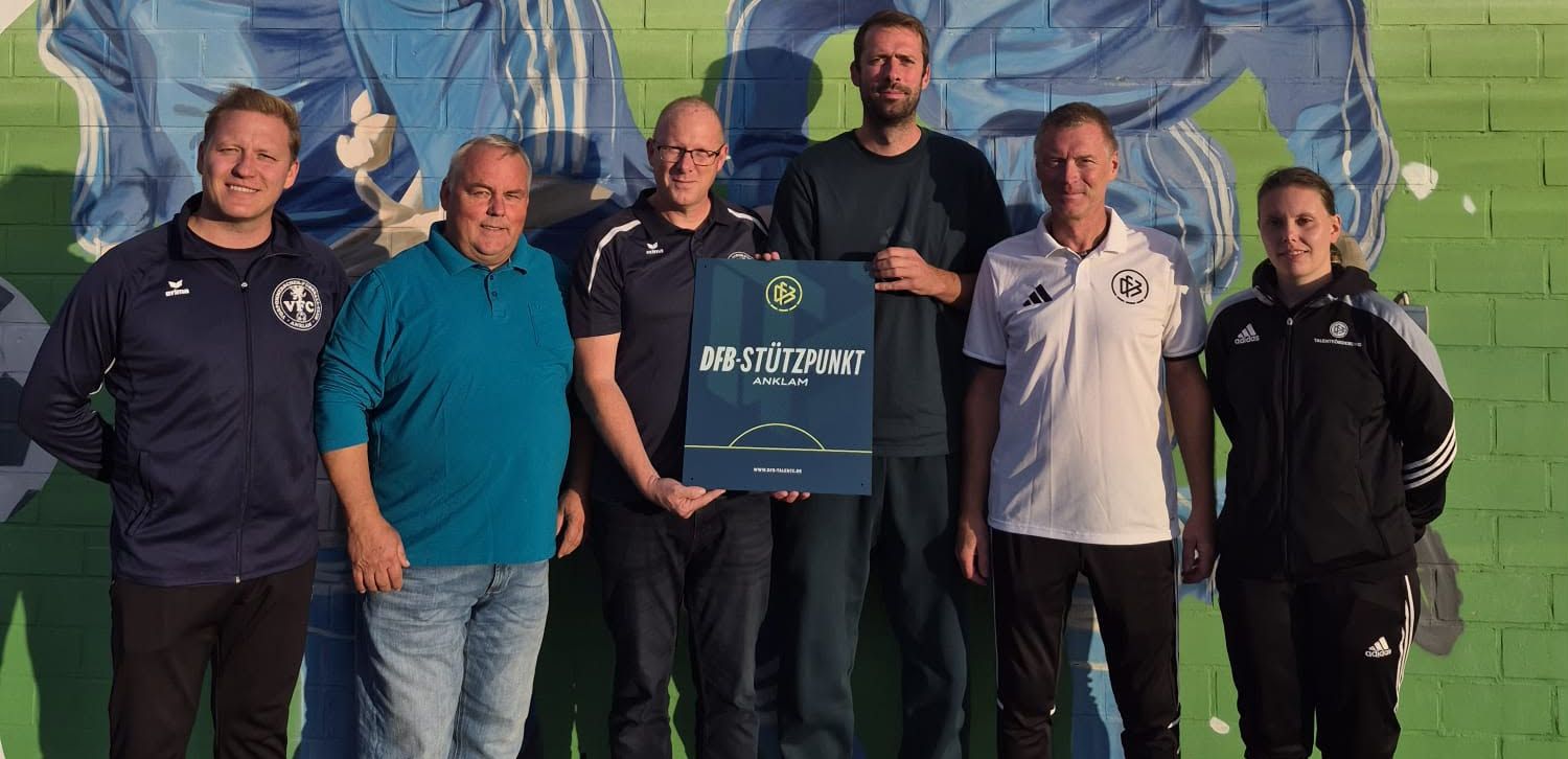 Offizielle DFB-Plakette übergeben: Talentförderung in Anklam erhält eigenen Stützpunkt