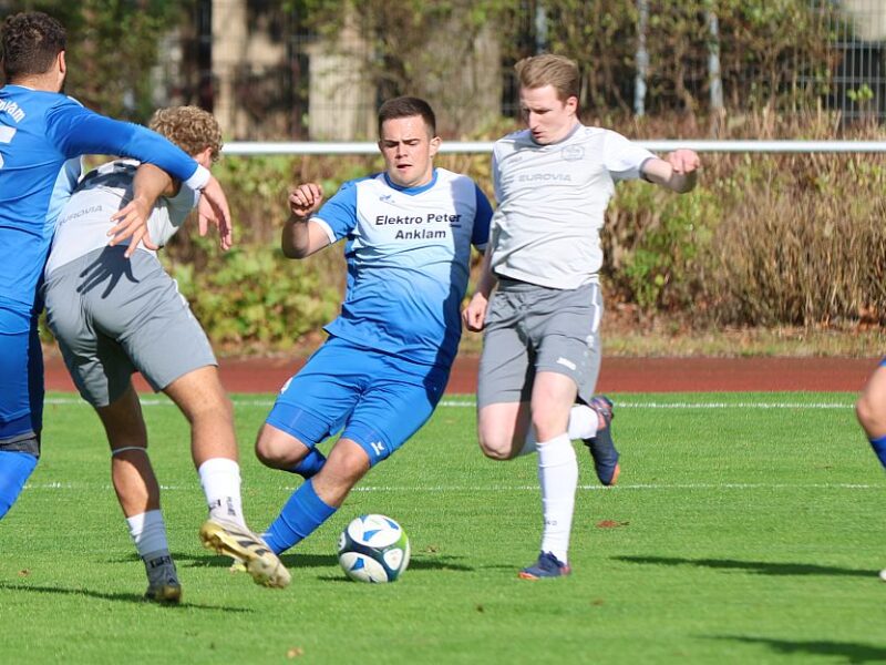 Landesliga-Team belohnt sich für starke Mannschaftsleistung Landesliga-Team belohnt sich für starke Mannschaftsleistung