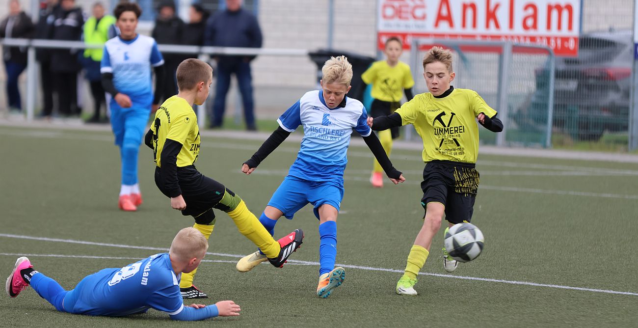 D1-Junioren geben 2:0-Führung im Derby aus der Hand